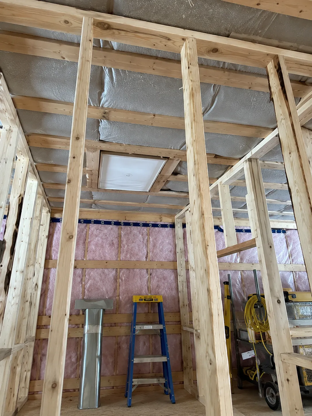 Entrepreneur général à Laval — chantier de rénovation résidentielle Construction ROAM